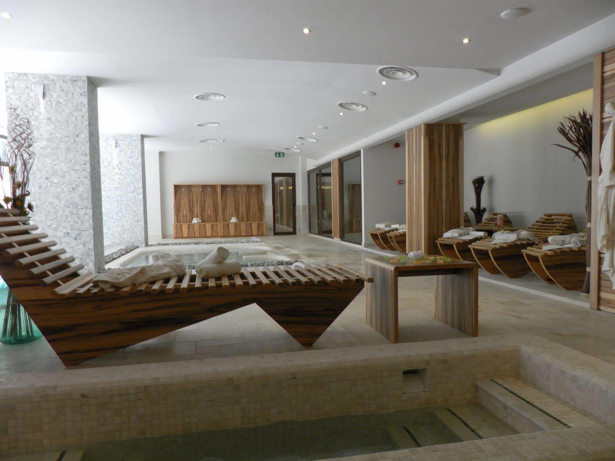 Ovindoli Park Hotel & Spa ภายนอก รูปภาพ